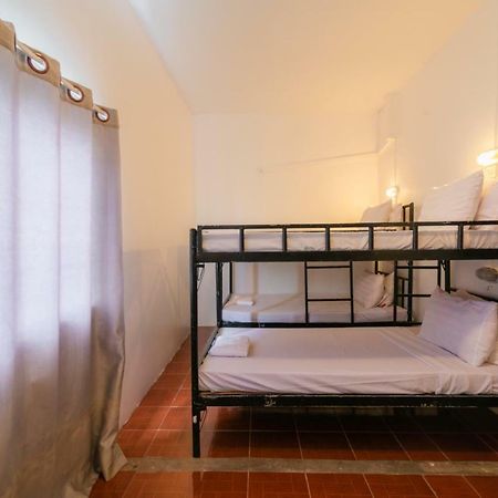 Five Rose Siem Reap Hostel Bagian luar foto