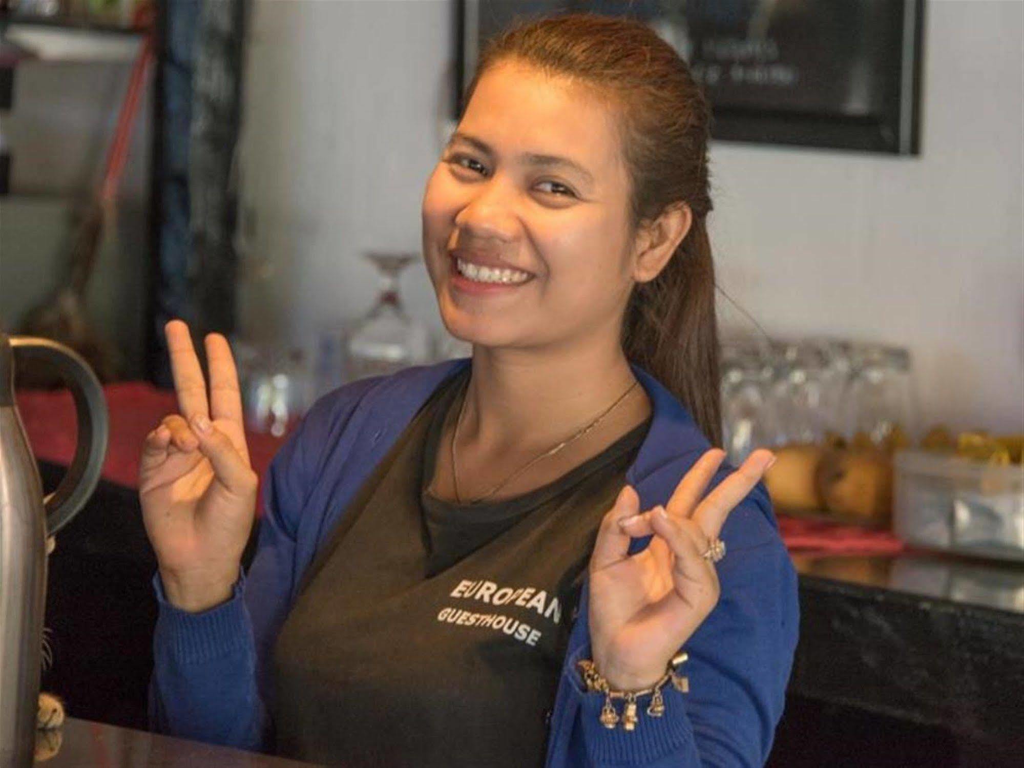 Five Rose Siem Reap Hostel Bagian luar foto