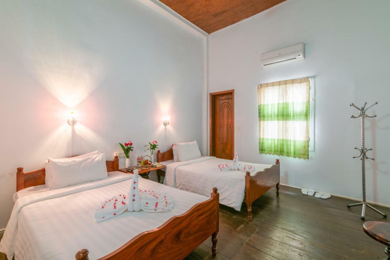 Five Rose Siem Reap Hostel Bagian luar foto