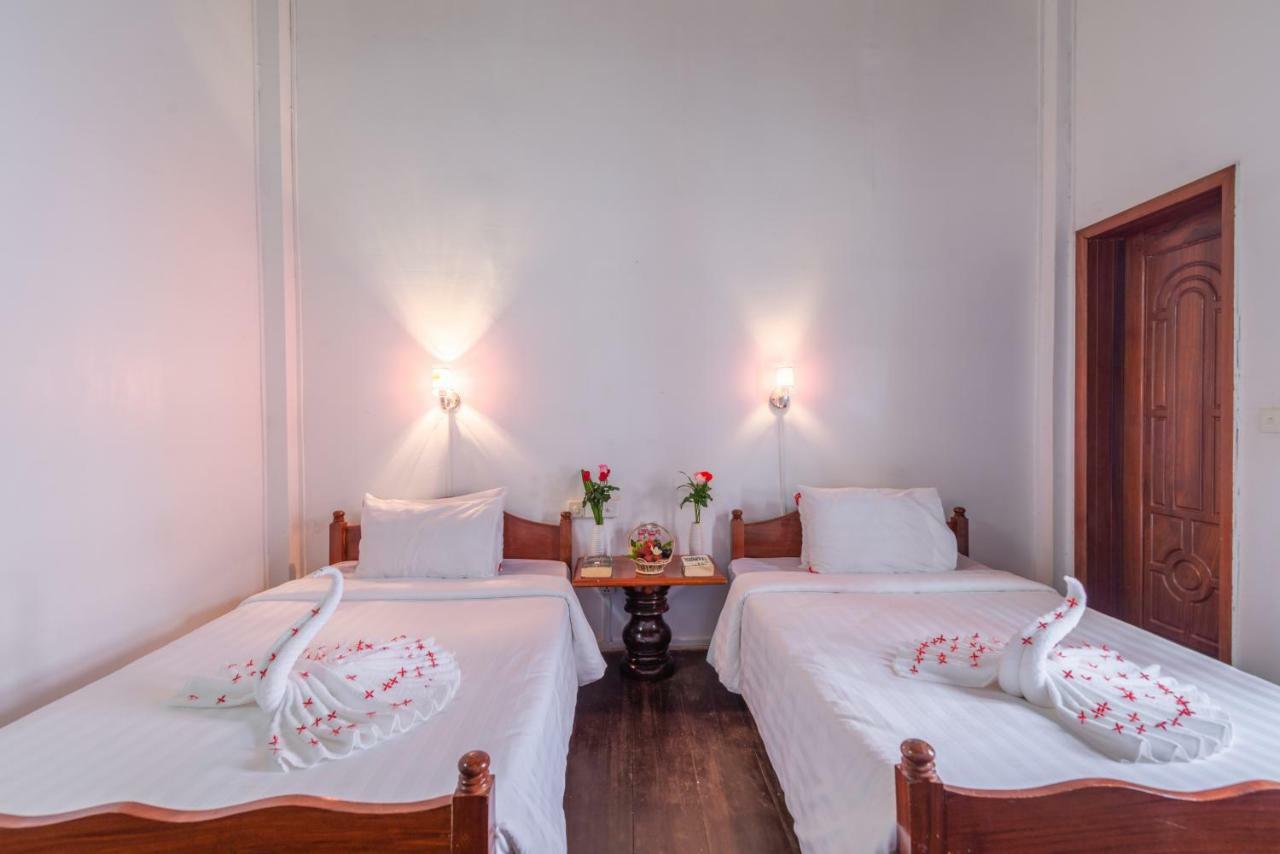 Five Rose Siem Reap Hostel Bagian luar foto