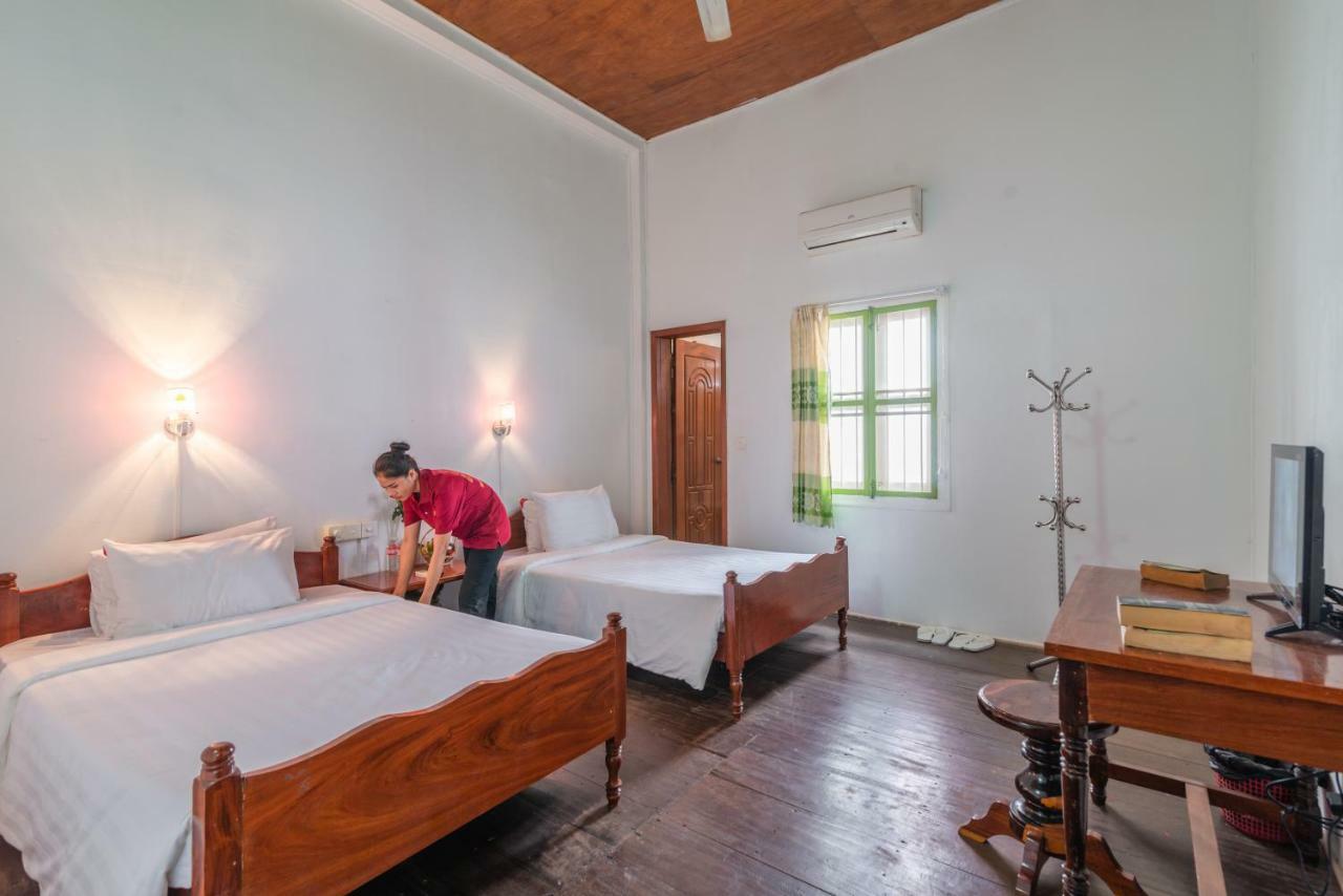 Five Rose Siem Reap Hostel Bagian luar foto