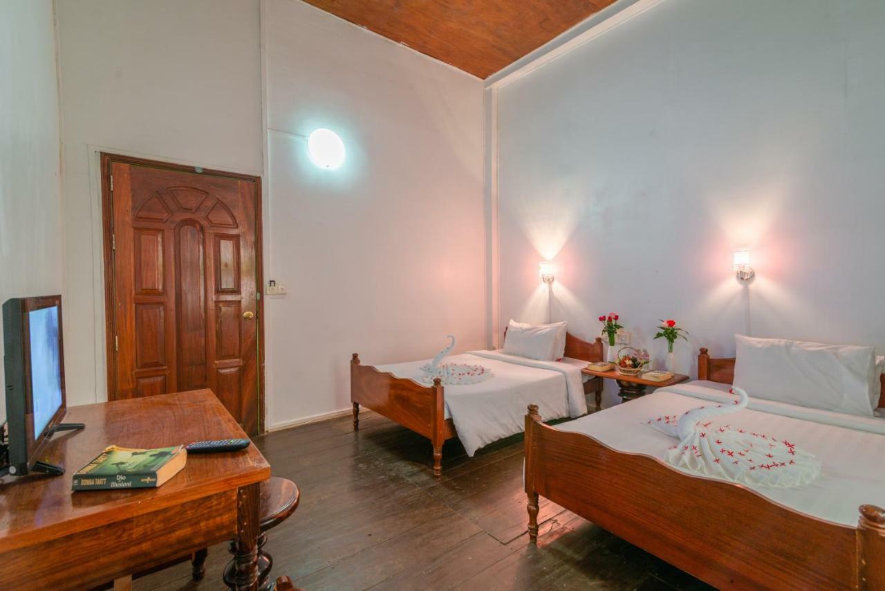 Five Rose Siem Reap Hostel Bagian luar foto