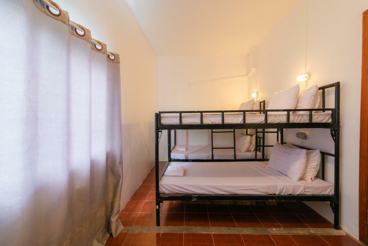 Five Rose Siem Reap Hostel Bagian luar foto