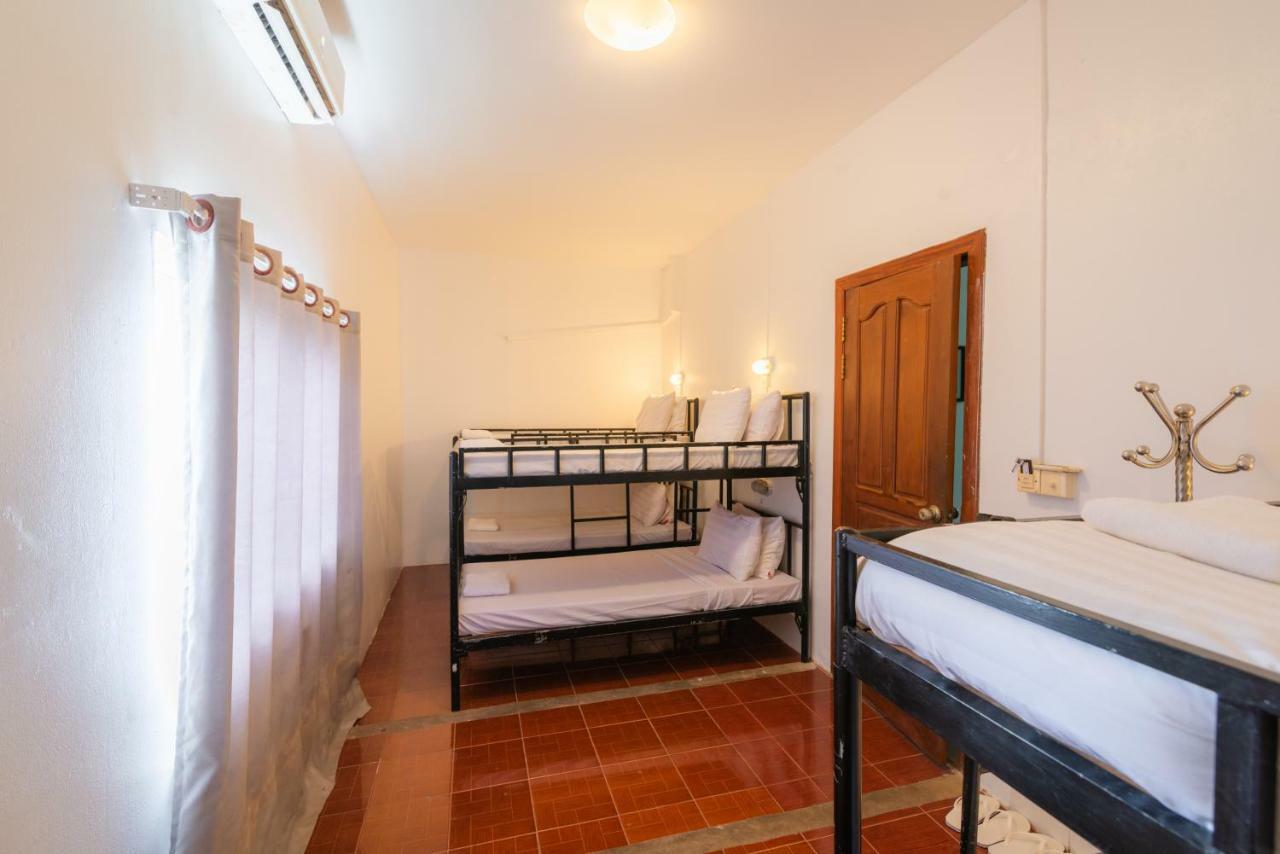 Five Rose Siem Reap Hostel Bagian luar foto