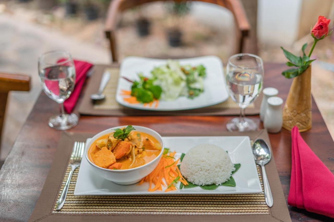 Five Rose Siem Reap Hostel Bagian luar foto